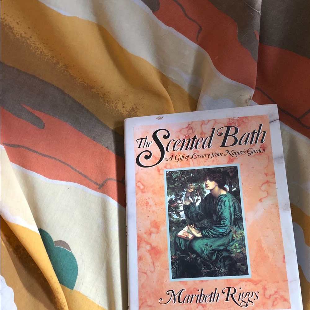 The Scented Bath Book by Maribeth Riggs - Picture 5 of 13